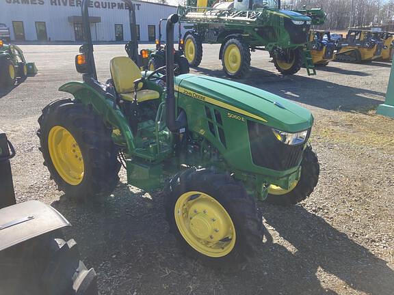 Image of John Deere 5060E equipment image 1