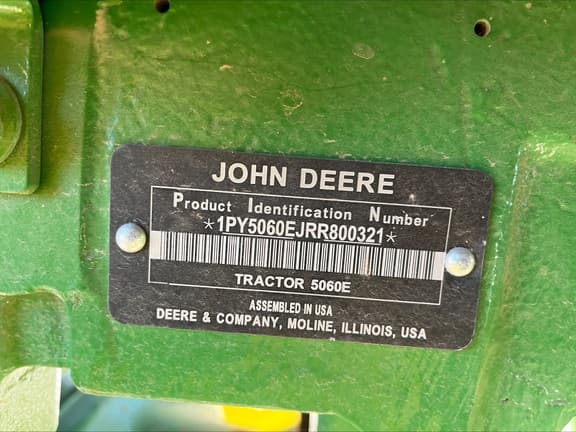 Image of John Deere 5060E equipment image 3