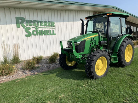 Image of John Deere 5060E equipment image 1