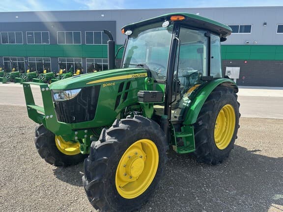Image of John Deere 5060E Image 0