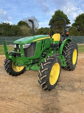 Main image John Deere 5060E