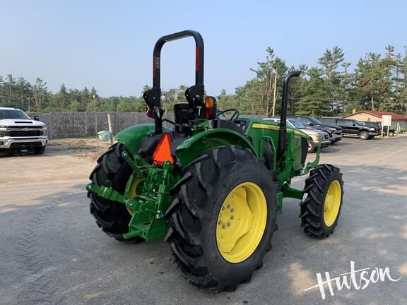 Image of John Deere 5060E equipment image 3