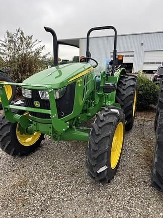 Image of John Deere 5060E equipment image 1