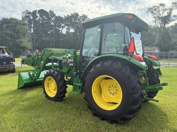 Image of John Deere 5060E equipment image 2