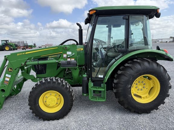 Image of John Deere 5060E equipment image 1