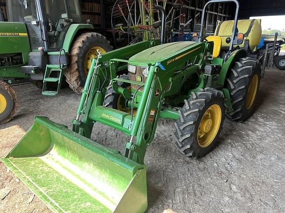 Image of John Deere 5060E equipment image 1