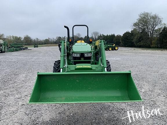 Image of John Deere 5060E equipment image 4