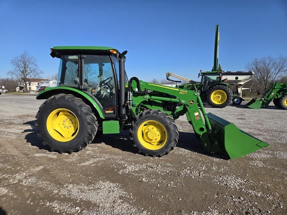 Image of John Deere 5060E equipment image 4