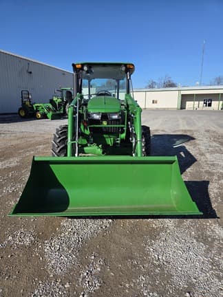 Image of John Deere 5060E equipment image 3
