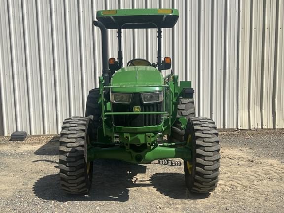 Image of John Deere 5060E equipment image 2