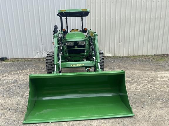 Image of John Deere 5060E equipment image 3