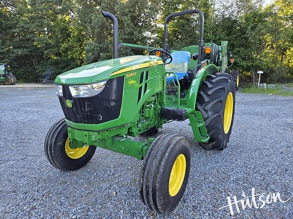 Image of John Deere 5060E equipment image 2