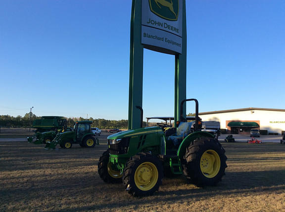 Image of John Deere 5060E Image 1