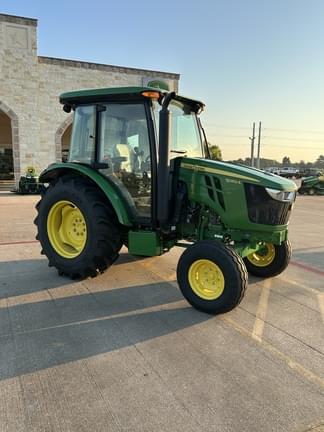 Image of John Deere 5060E equipment image 1