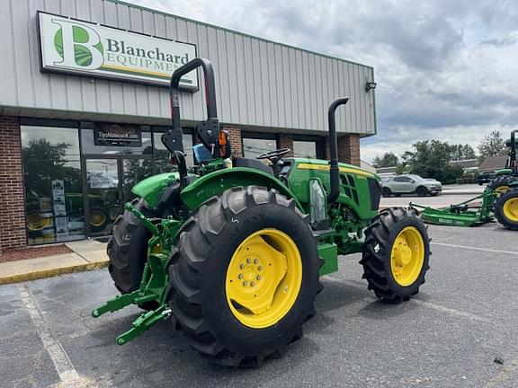 Image of John Deere 5060E equipment image 2