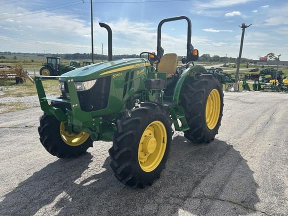 Image of John Deere 5060E Primary image