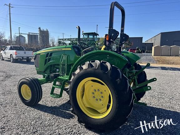 Image of John Deere 5060E equipment image 3