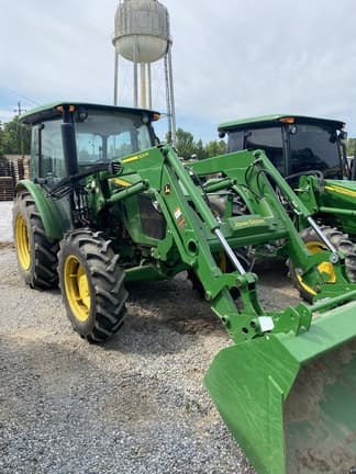 Image of John Deere 5060E equipment image 2