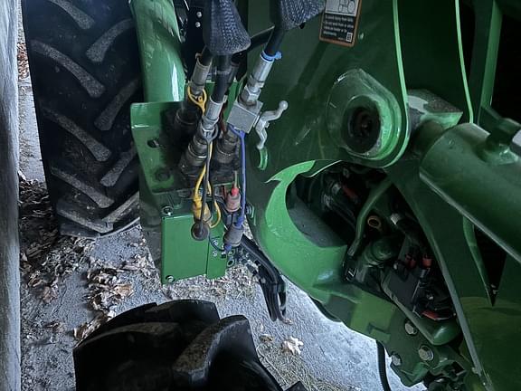 Image of John Deere 5060E equipment image 4