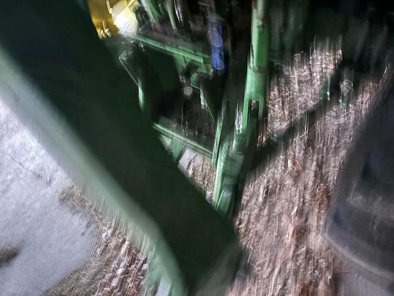 Image of John Deere 5060E equipment image 3