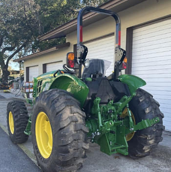 Image of John Deere 5060E equipment image 2