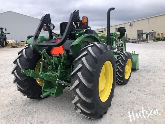 Image of John Deere 5060E equipment image 3
