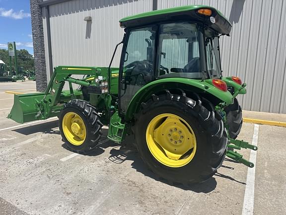 Image of John Deere 5060E equipment image 2