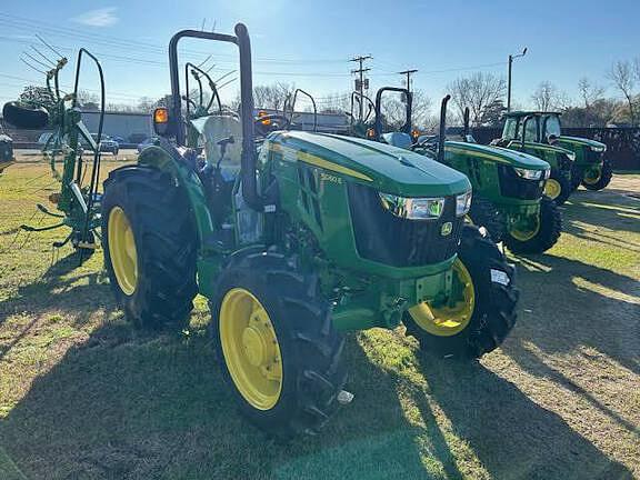 Image of John Deere 5060E equipment image 1