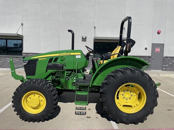 Image of John Deere 5060E Primary image