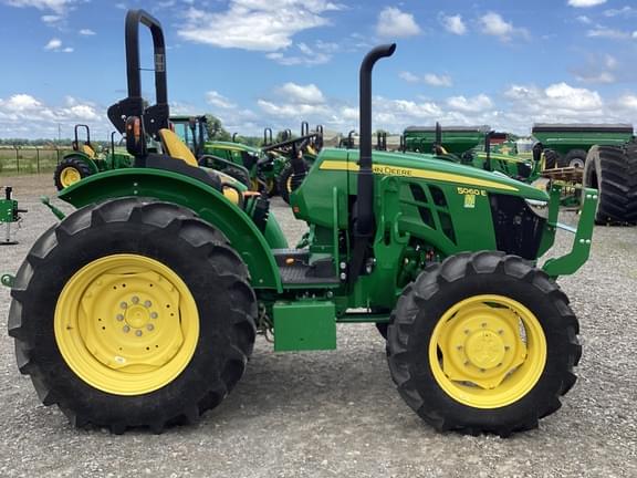 Image of John Deere 5060E equipment image 3