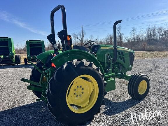 Image of John Deere 5060E equipment image 2