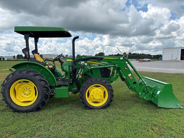 Image of John Deere 5060E equipment image 1