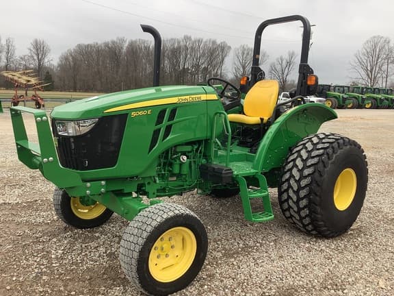 Image of John Deere 5060E Primary image