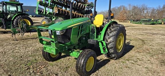 Image of John Deere 5060E Primary image