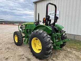 Main image John Deere 5060E 7