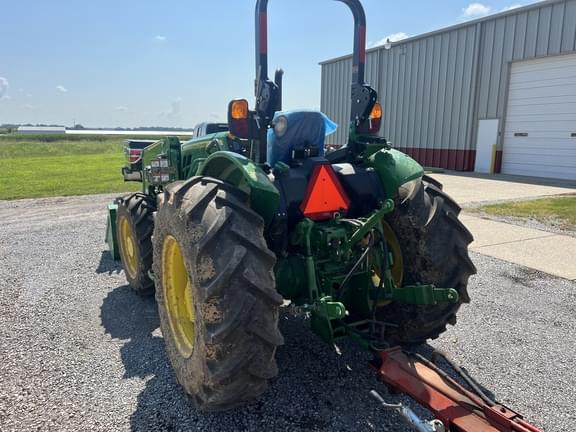 Image of John Deere 5060E equipment image 4