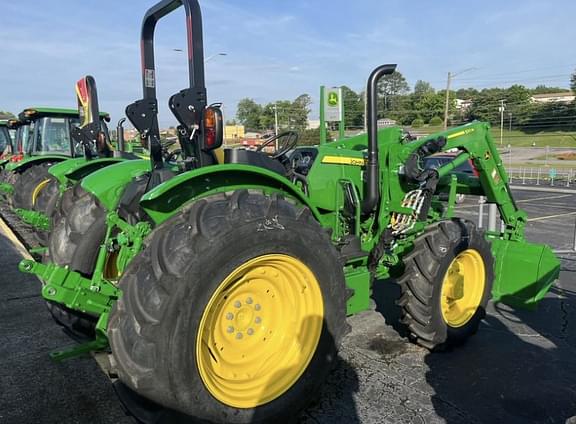 Image of John Deere 5060E equipment image 2