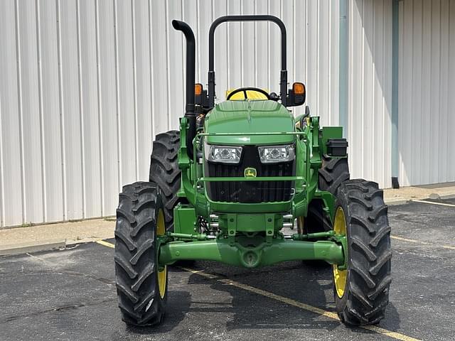 Image of John Deere 5060E equipment image 1