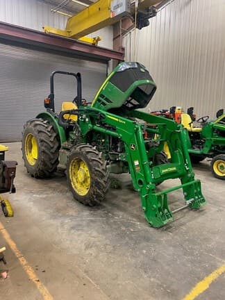 Image of John Deere 5060E equipment image 2