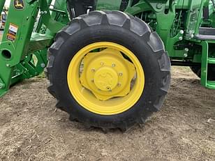 Main image John Deere 5060E 15