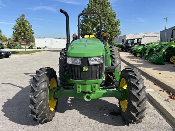 Image of John Deere 5060E equipment image 1