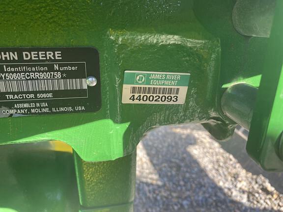 Image of John Deere 5060E equipment image 4