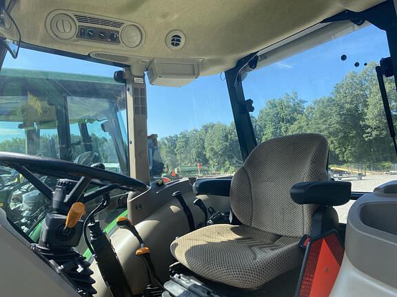 Image of John Deere 5060E equipment image 3