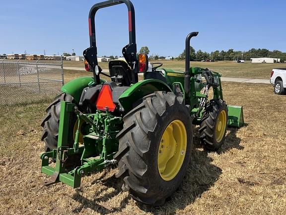 Image of John Deere 5060E equipment image 1