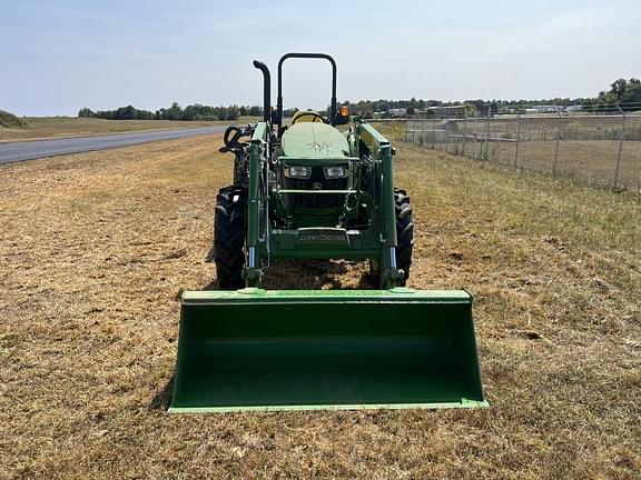 Image of John Deere 5060E equipment image 2