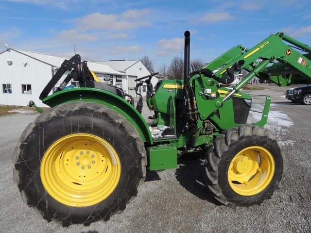 Image of John Deere 5060E equipment image 3