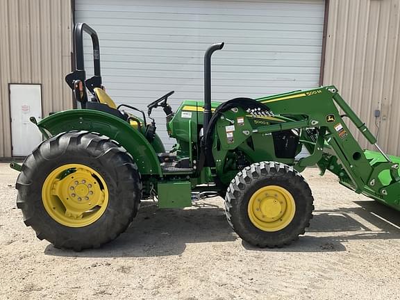 Image of John Deere 5060E equipment image 2