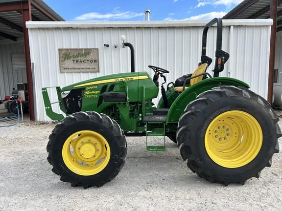 Image of John Deere 5060E equipment image 1