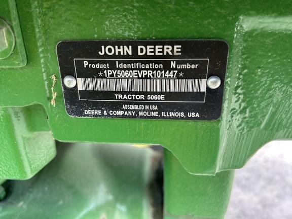 Image of John Deere 5060E equipment image 4