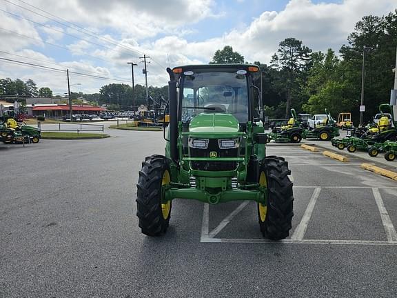 Image of John Deere 5067E equipment image 1